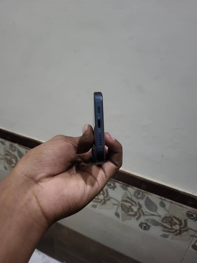 Apple iPhone 14 5
