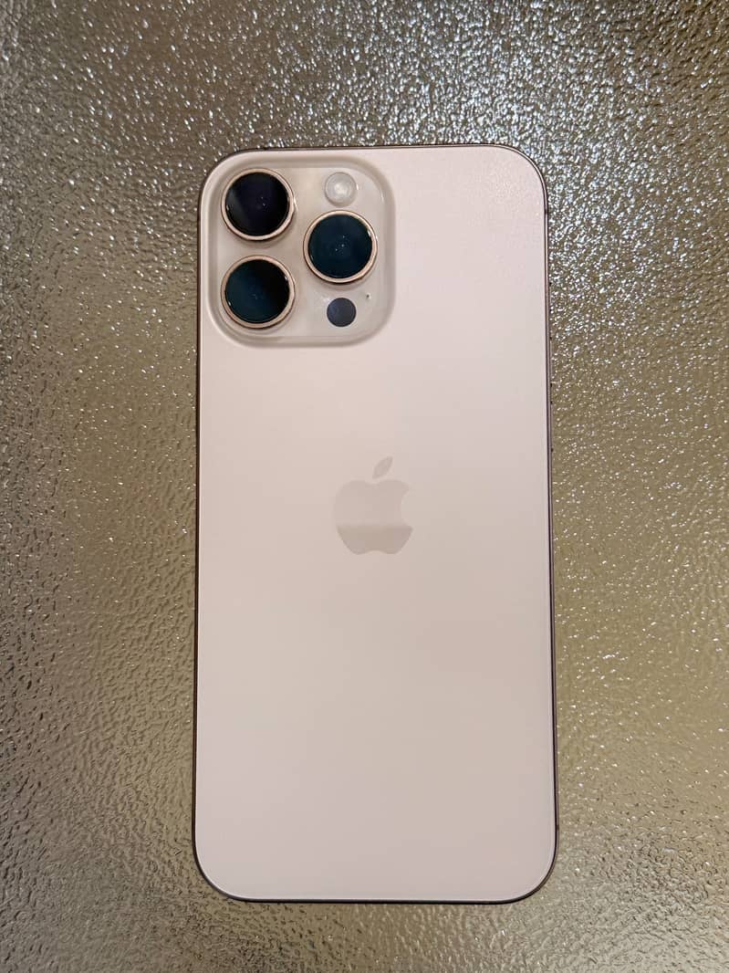 Apple iPhone 16 Pro Max 0