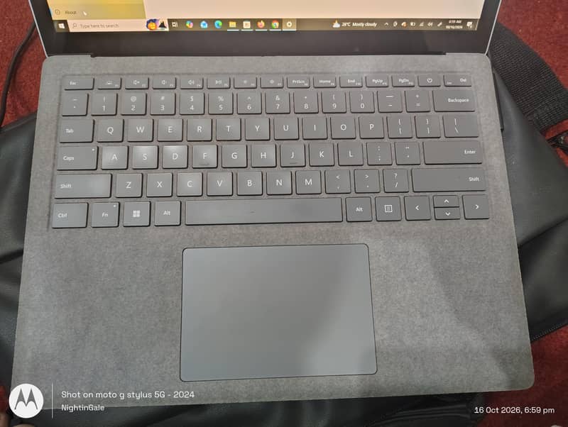 Microsoft Surface 4 1