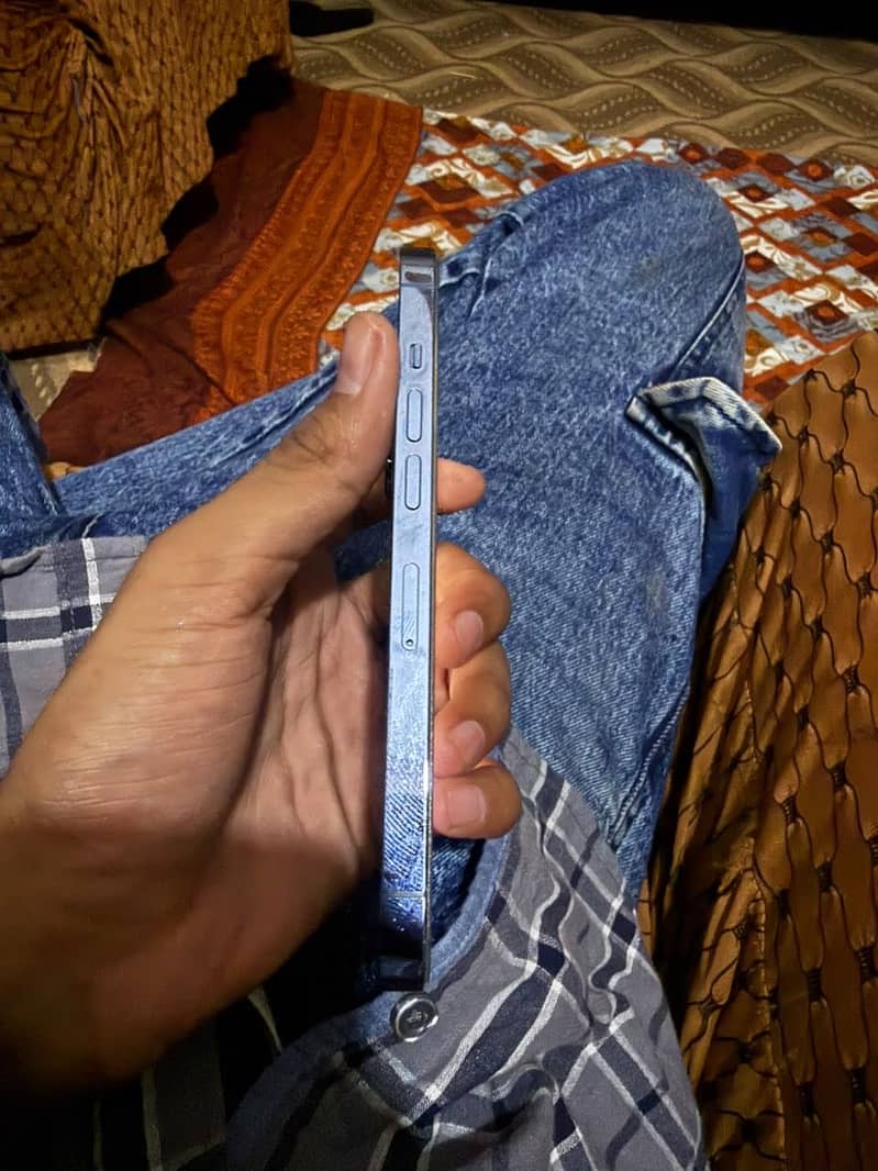 Apple iPhone 13 Pro 3