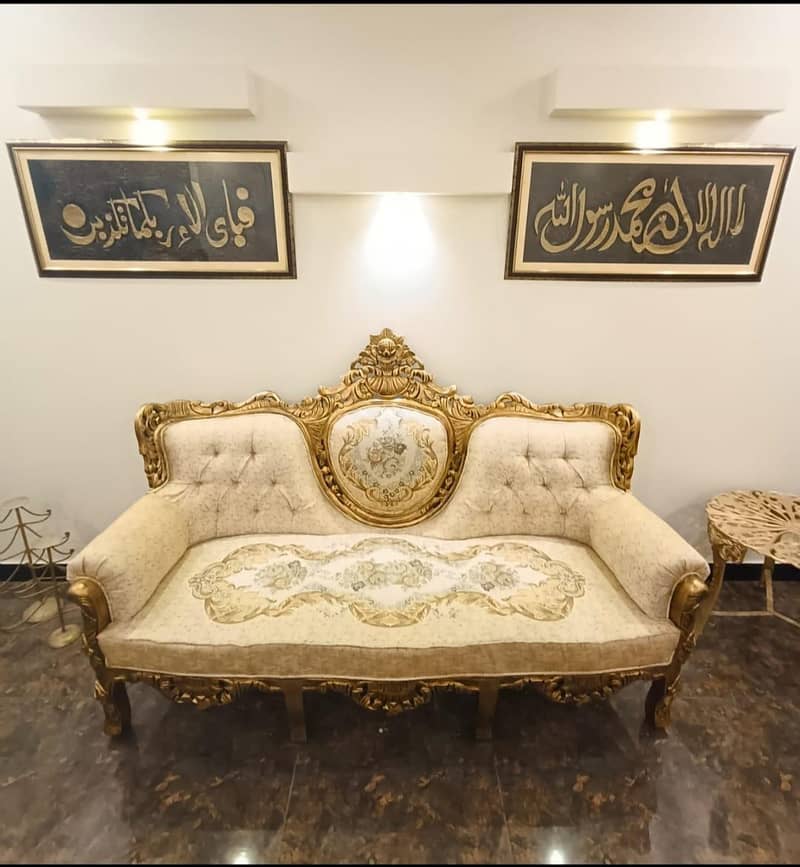 7 seaters sofa with table 1