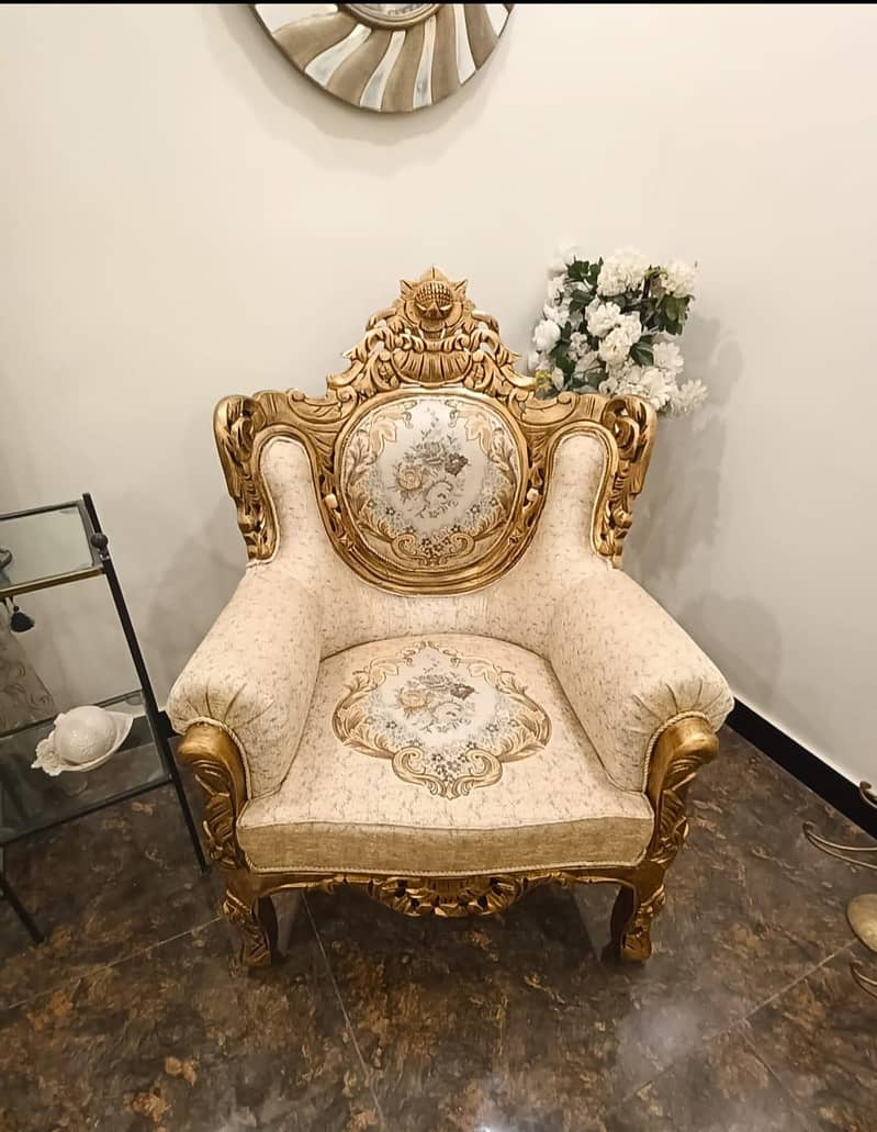 7 seaters sofa with table 2
