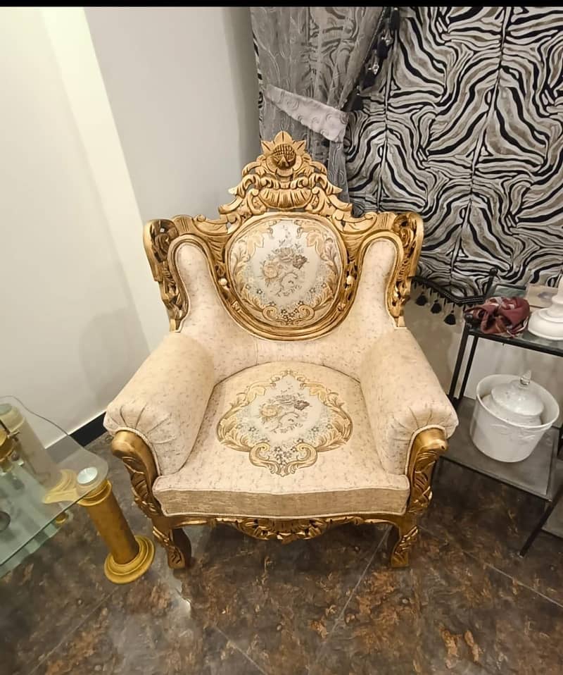 7 seaters sofa with table 3