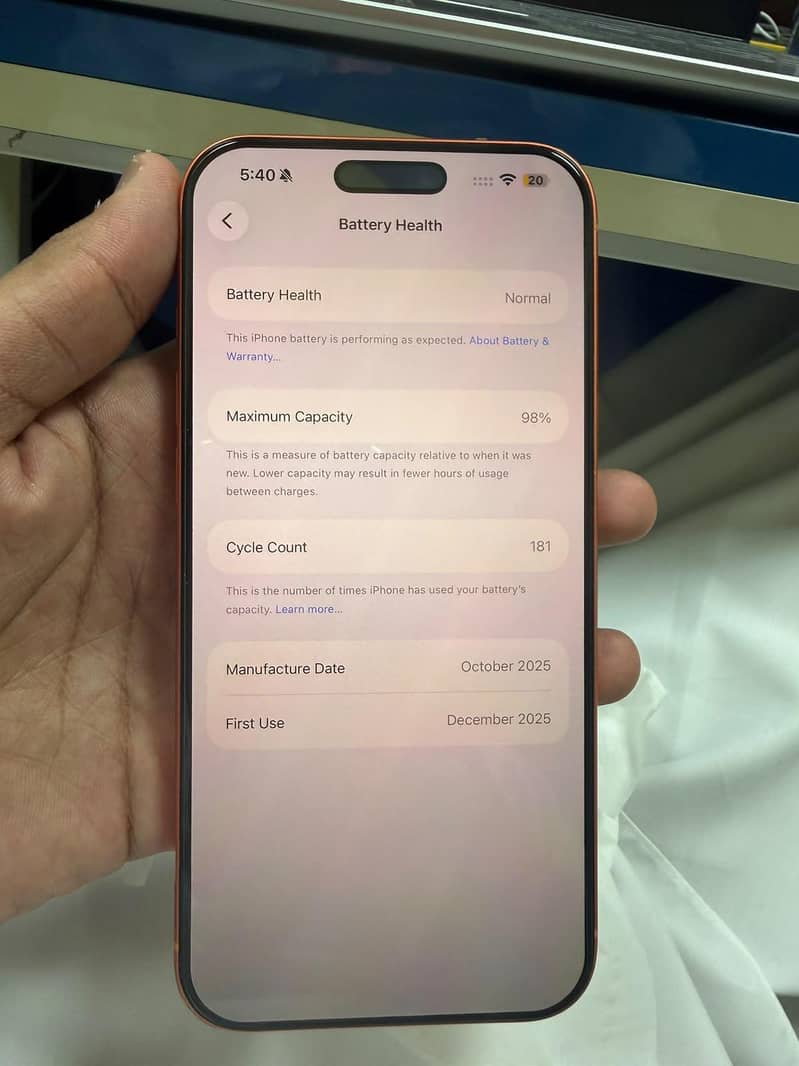 Apple iPhone 17 Pro Max 1
