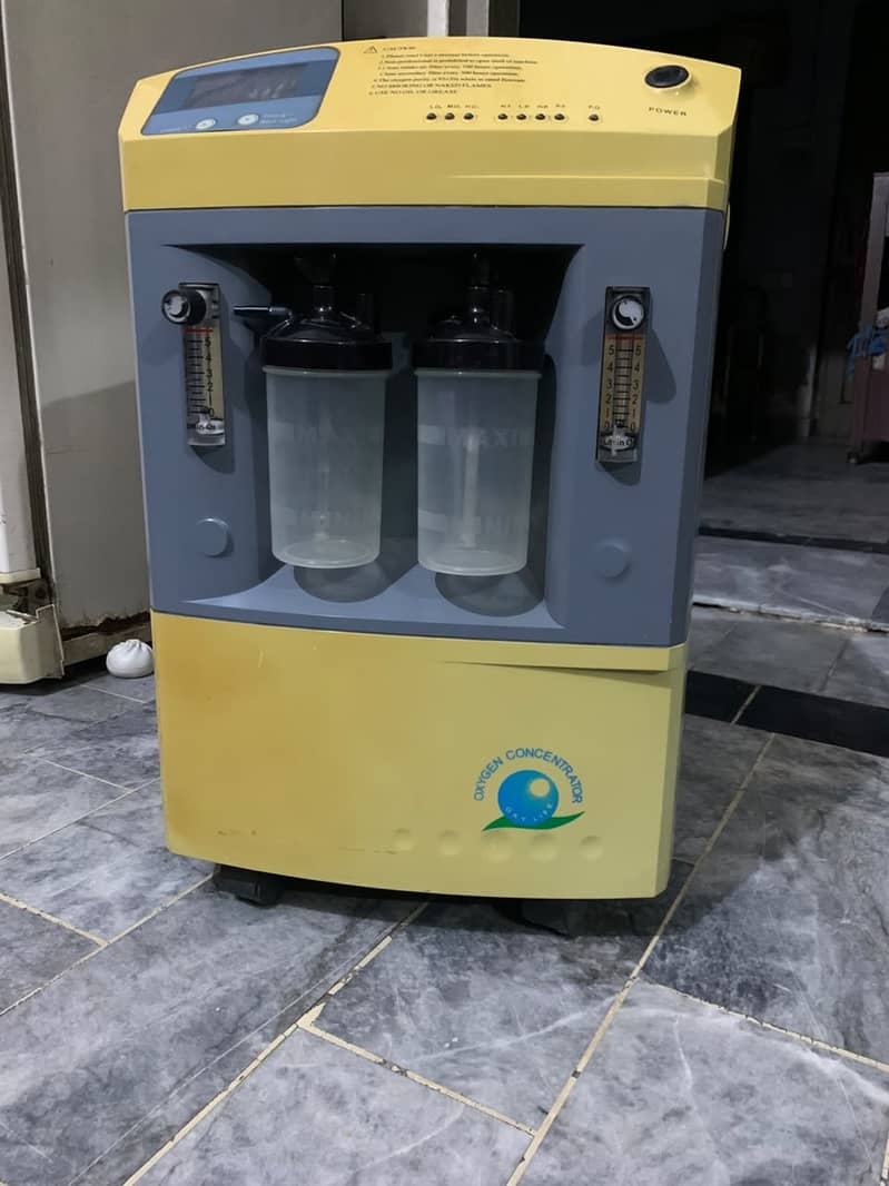 Oxygen Conentrator 1