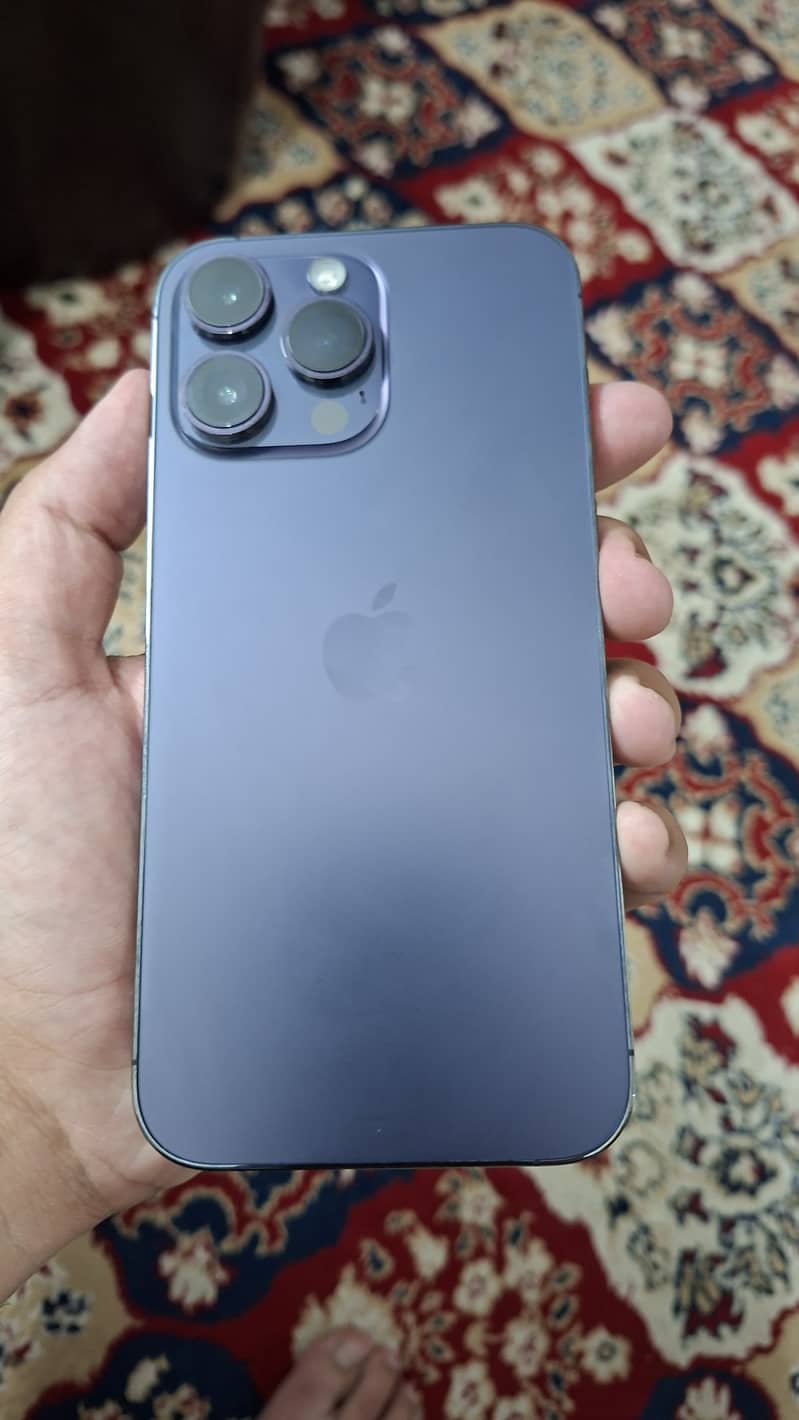 Apple iPhone 14 Pro Max 0