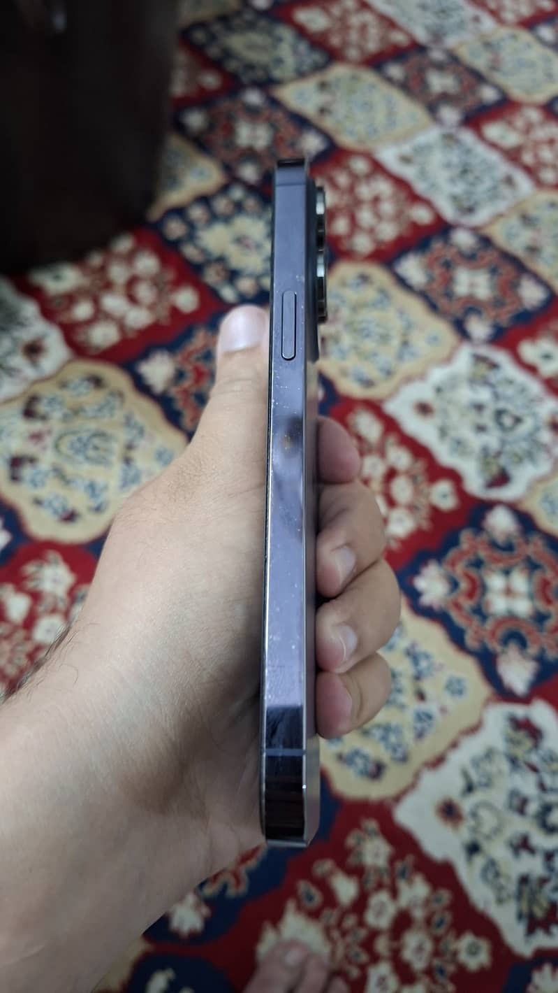Apple iPhone 14 Pro Max 2
