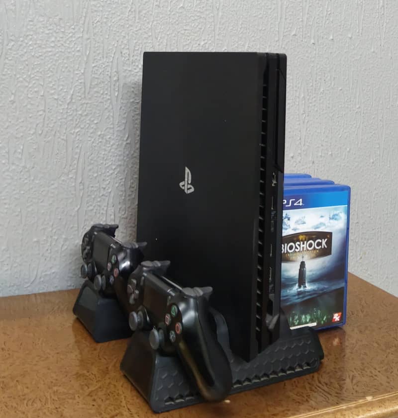 PlayStation 4 Pro (1tb) Complete Bundle 3