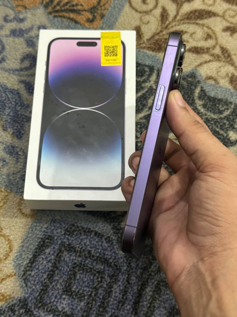 Apple iPhone 14 Pro Max 1