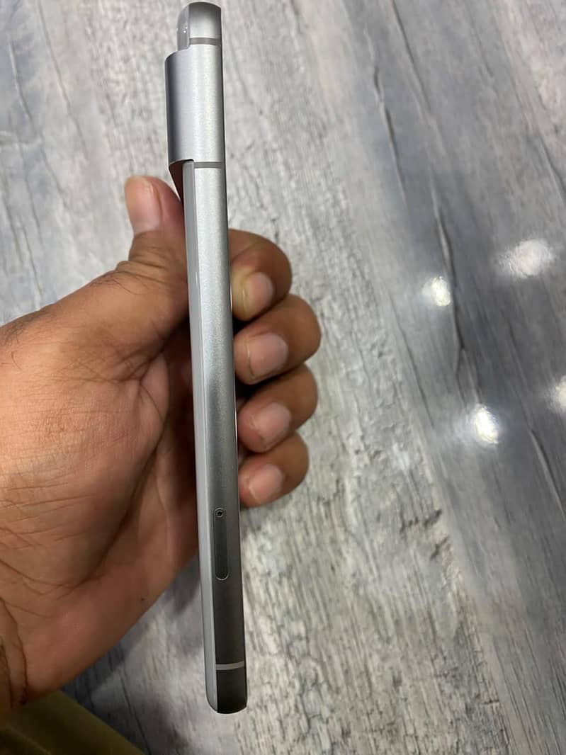 Google Pixel 8 1