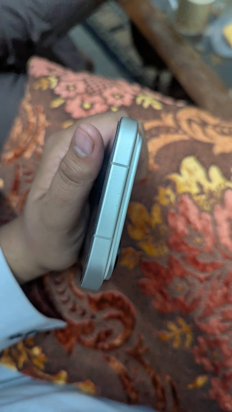 Xiaomi 17 Pro Max 6