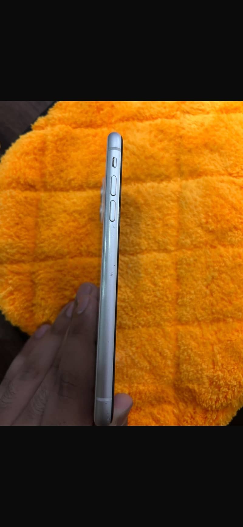 Apple iPhone 11 3