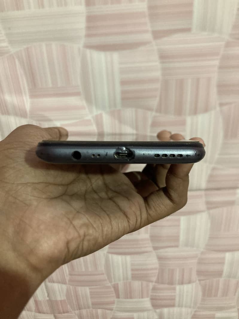 Realme C11 4