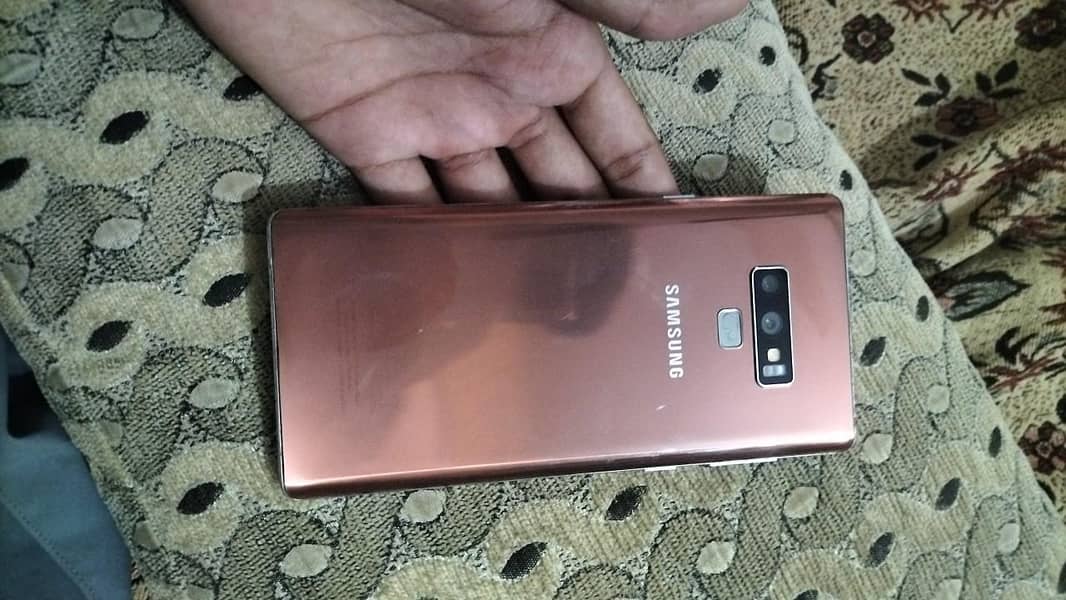 Samsung Mobile Note 9 4