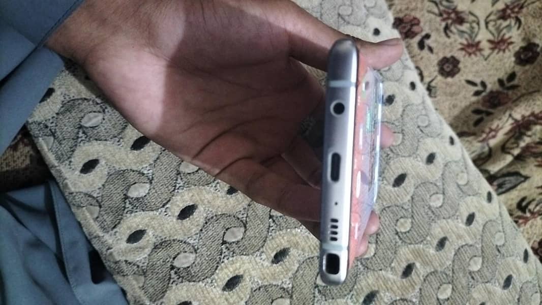 Samsung Mobile Note 9 5