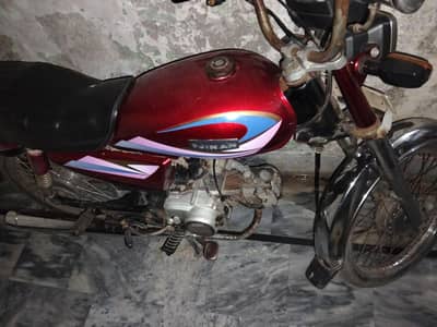 motorcycle for details contact on WhatsApp 03277907801