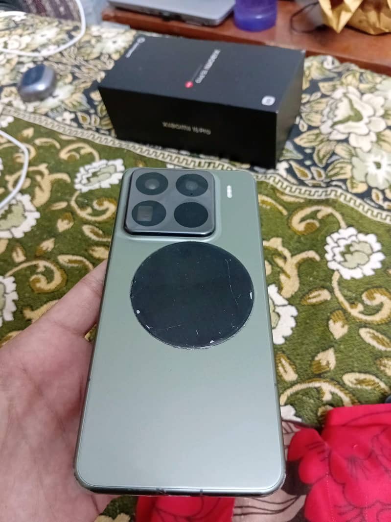 Xiaomi 15 Pro 4