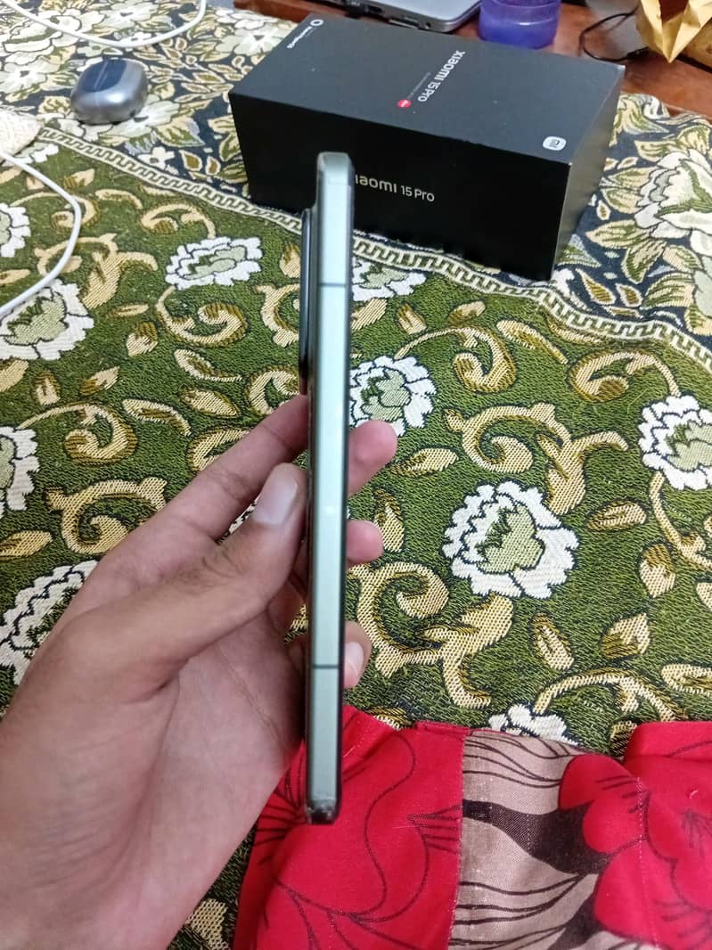 Xiaomi 15 Pro 5