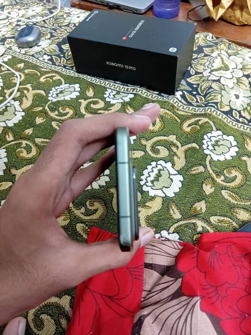 Xiaomi 15 Pro 6