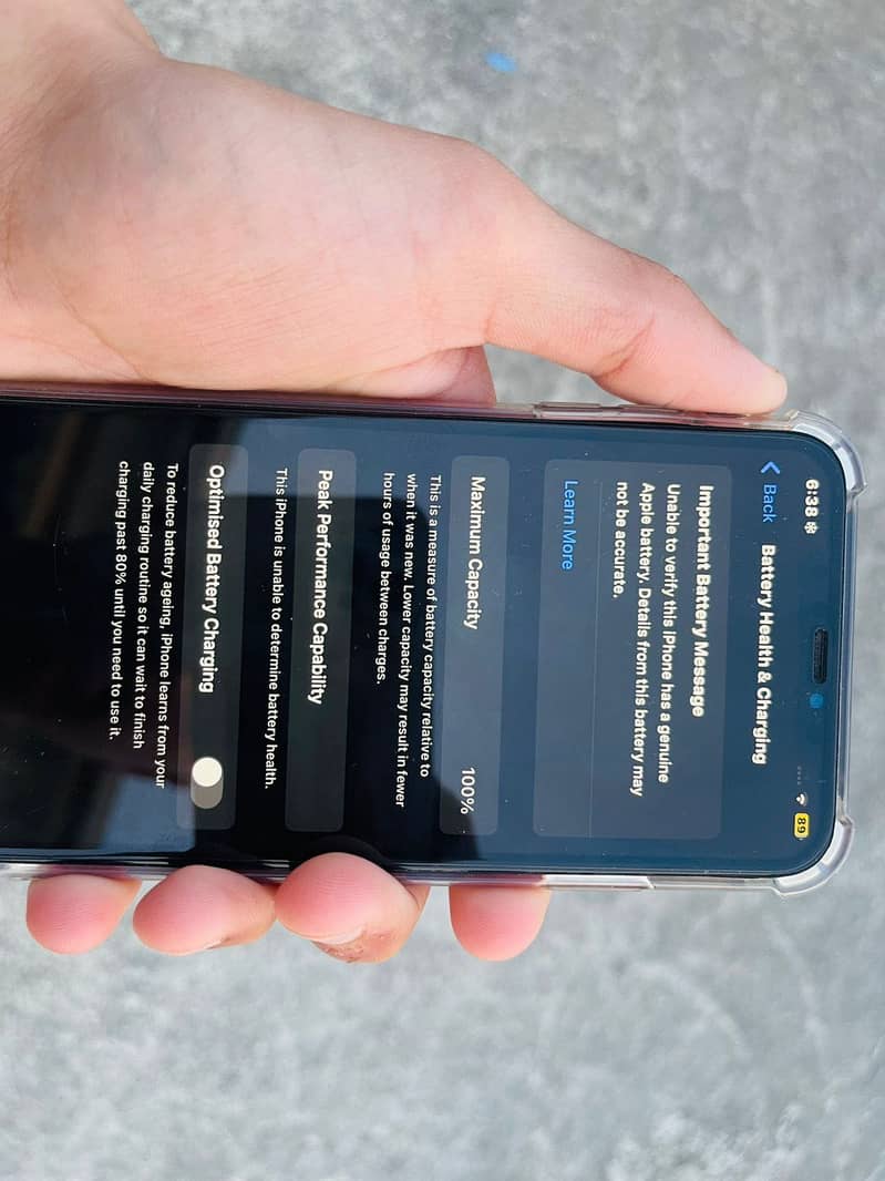 Apple iPhone XS Max 3