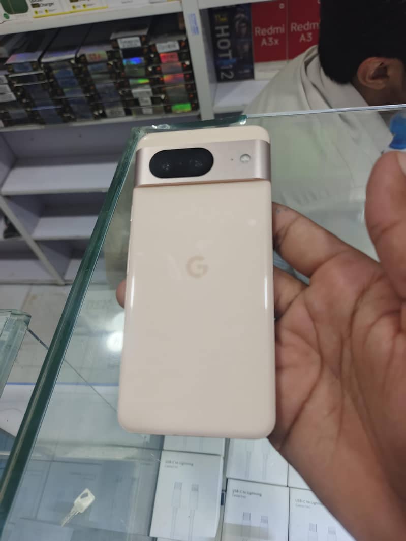 Google Pixel 8 5