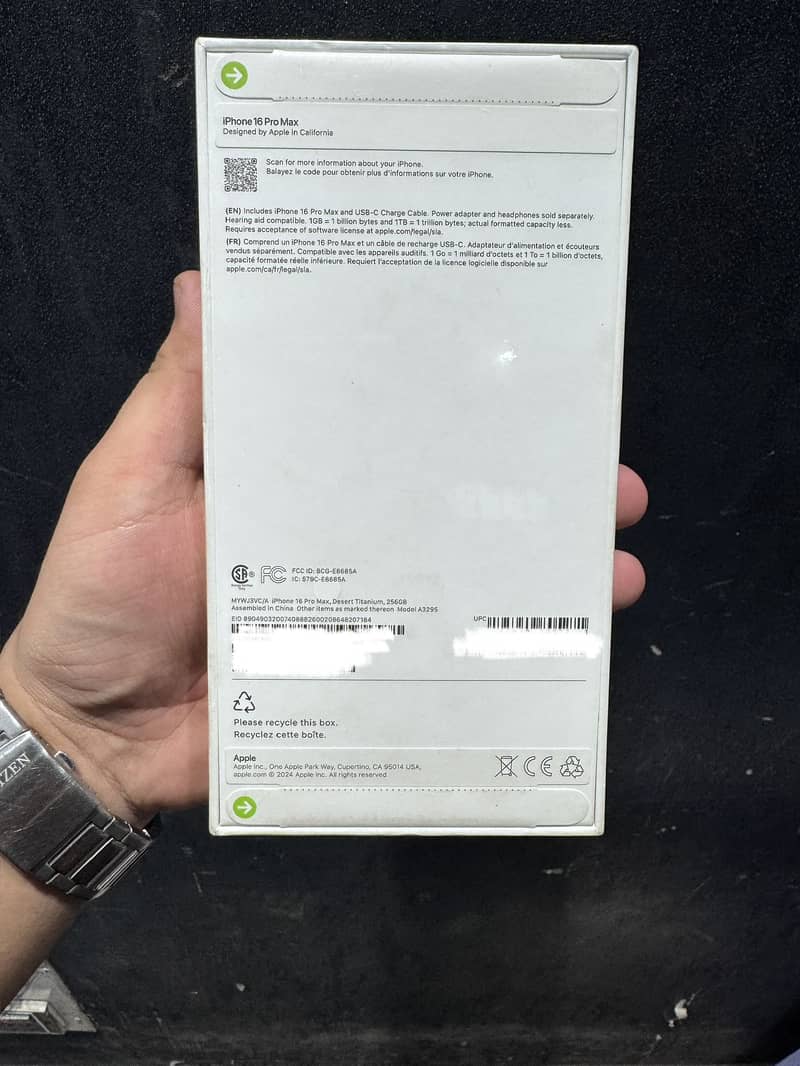 Apple iPhone 16 Pro Max 3
