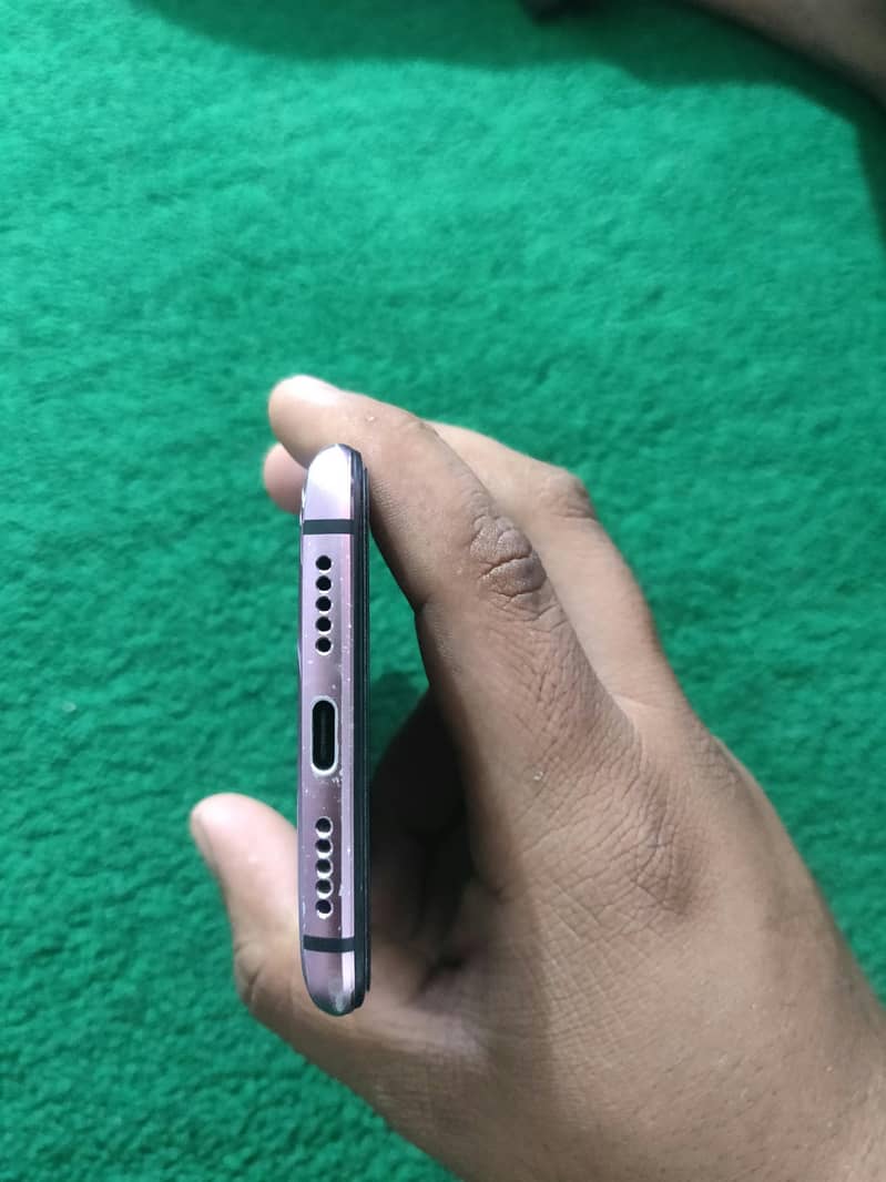 One Plus 6T 1