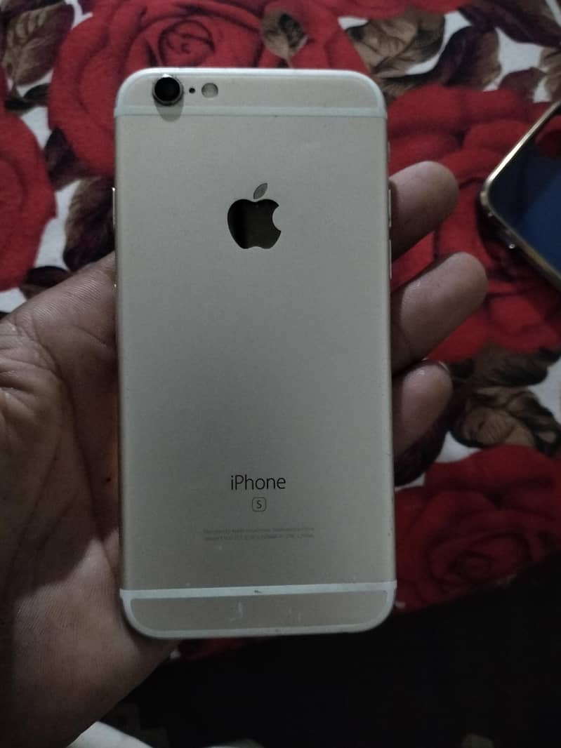 Apple iPhone 6S 3