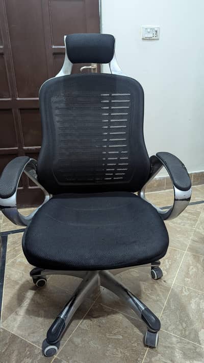 office chair / computer chair with hydraulic jack