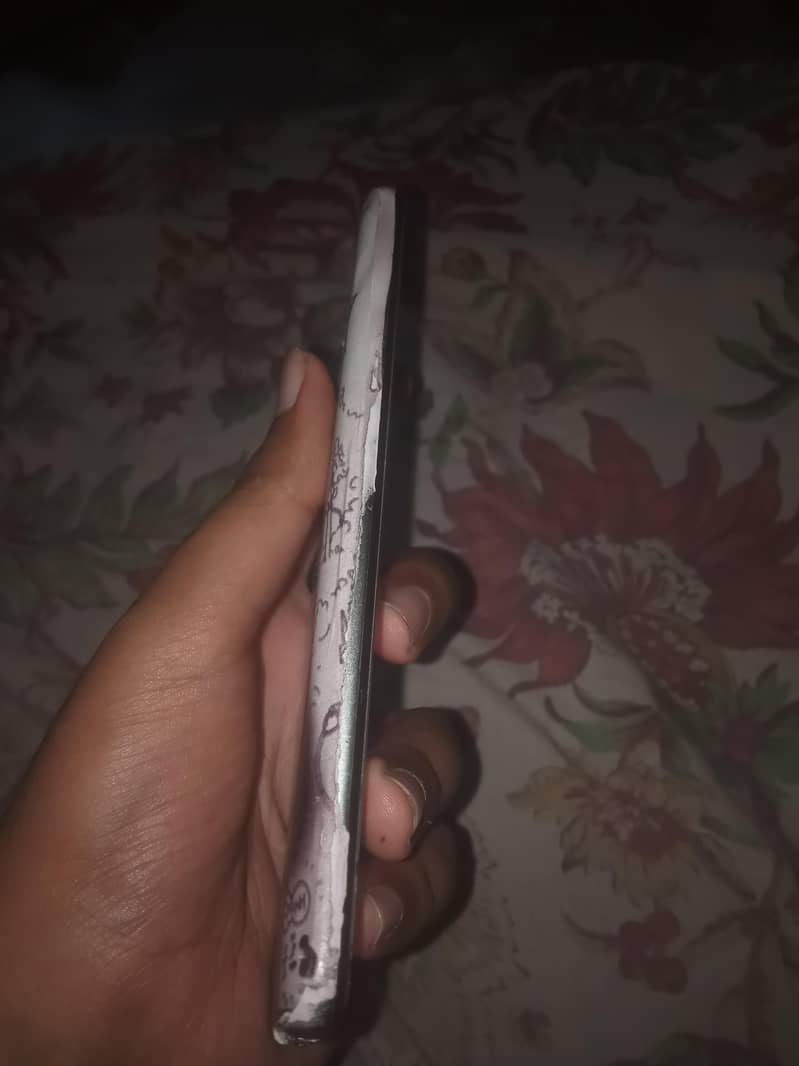 One Plus 8T 4