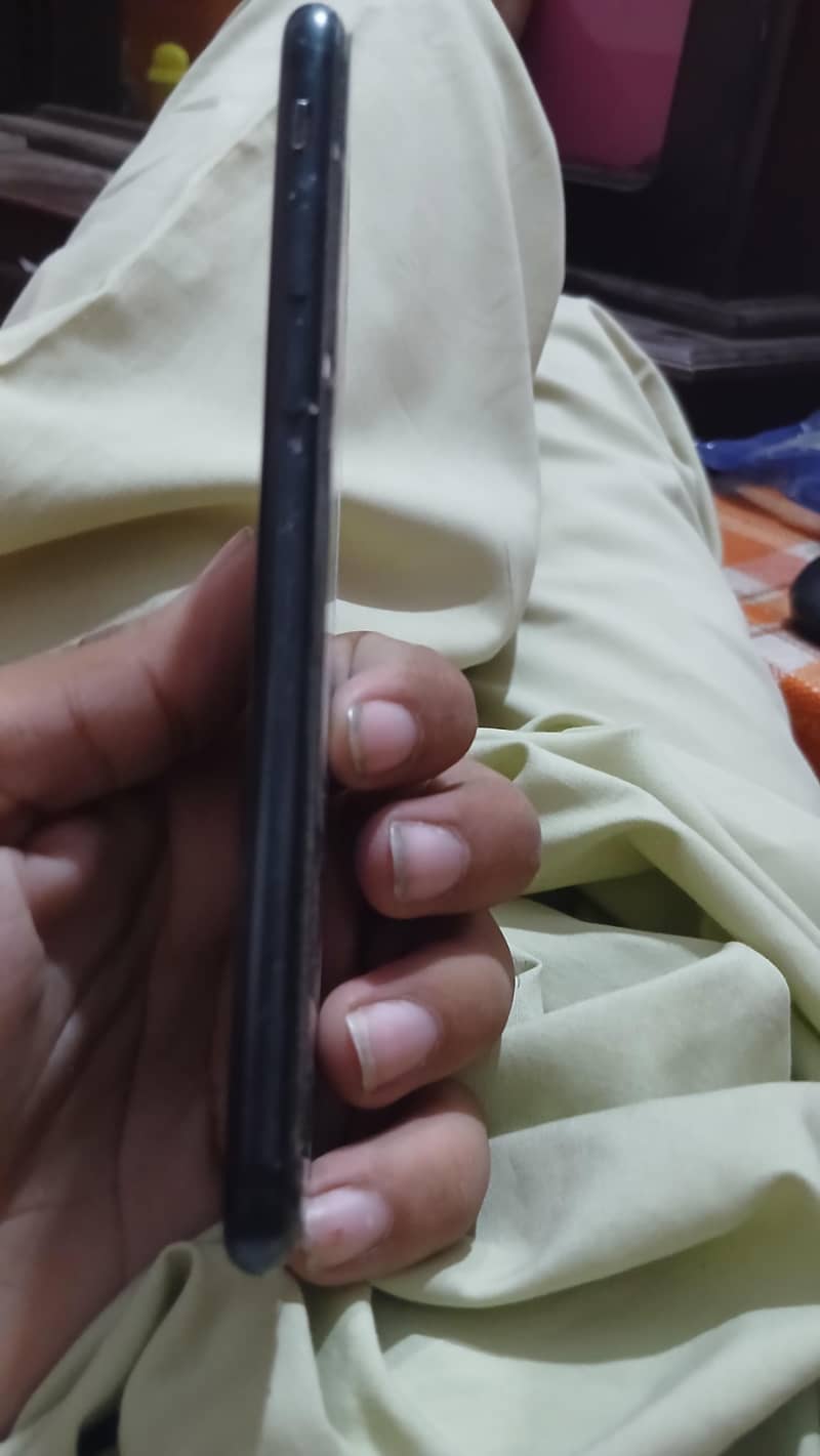Apple iPhone 7 2