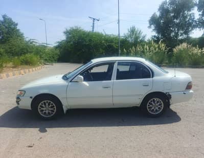 Toyota Corolla 2000