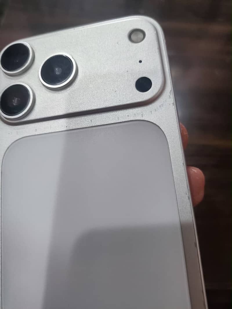 Apple iPhone XR 1