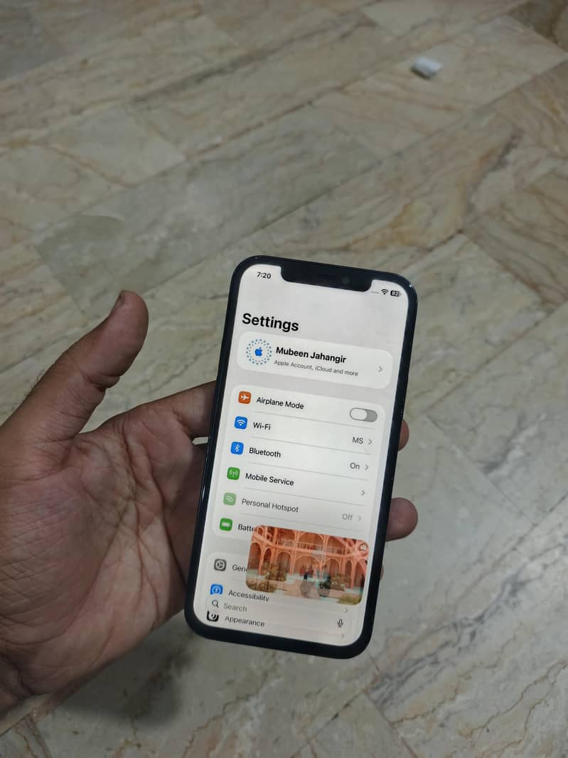 Apple iPhone 12 1