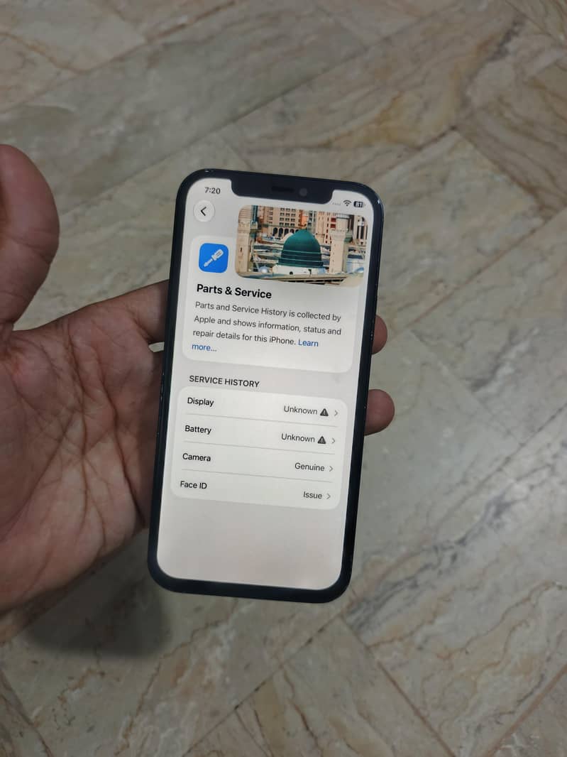 Apple iPhone 12 4