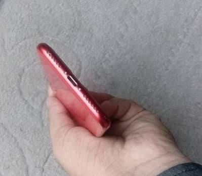 Apple iPhone SE
