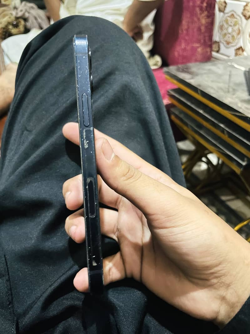 Apple iPhone 12 0