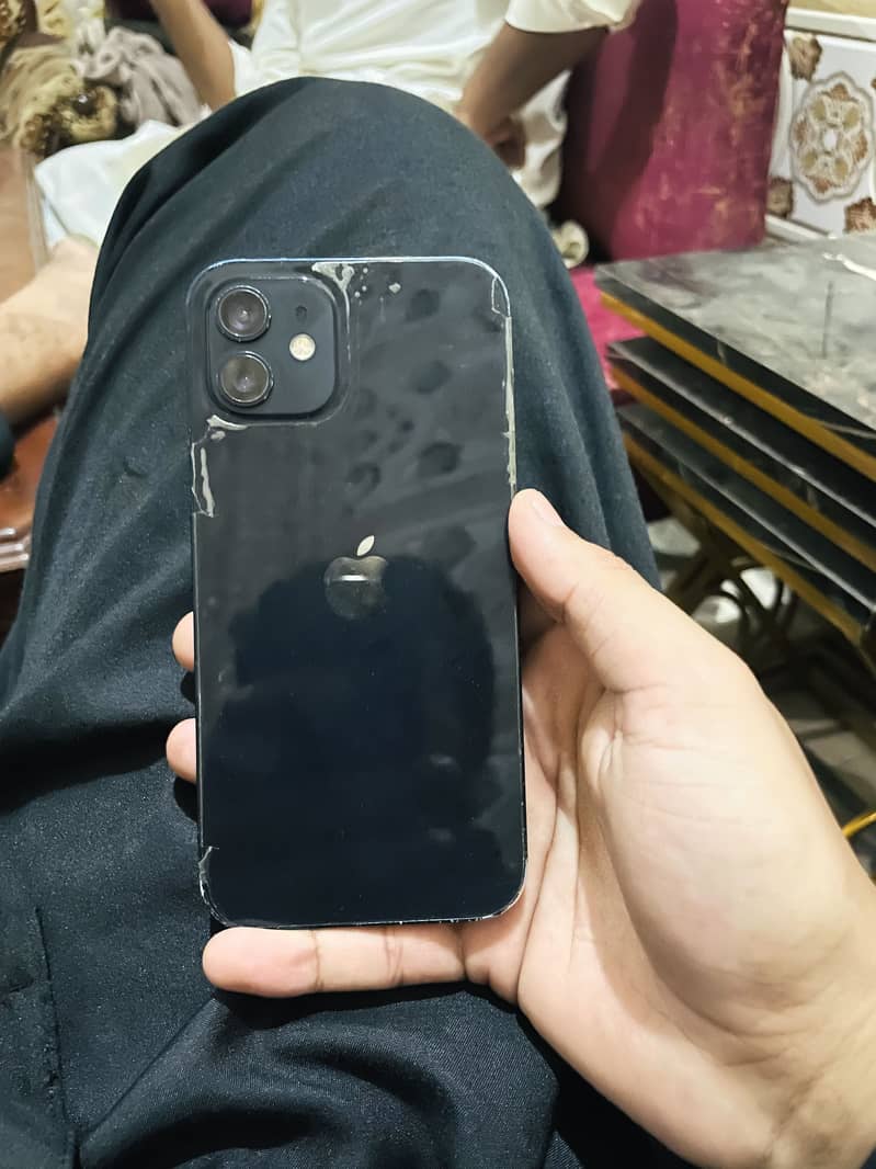 Apple iPhone 12 2