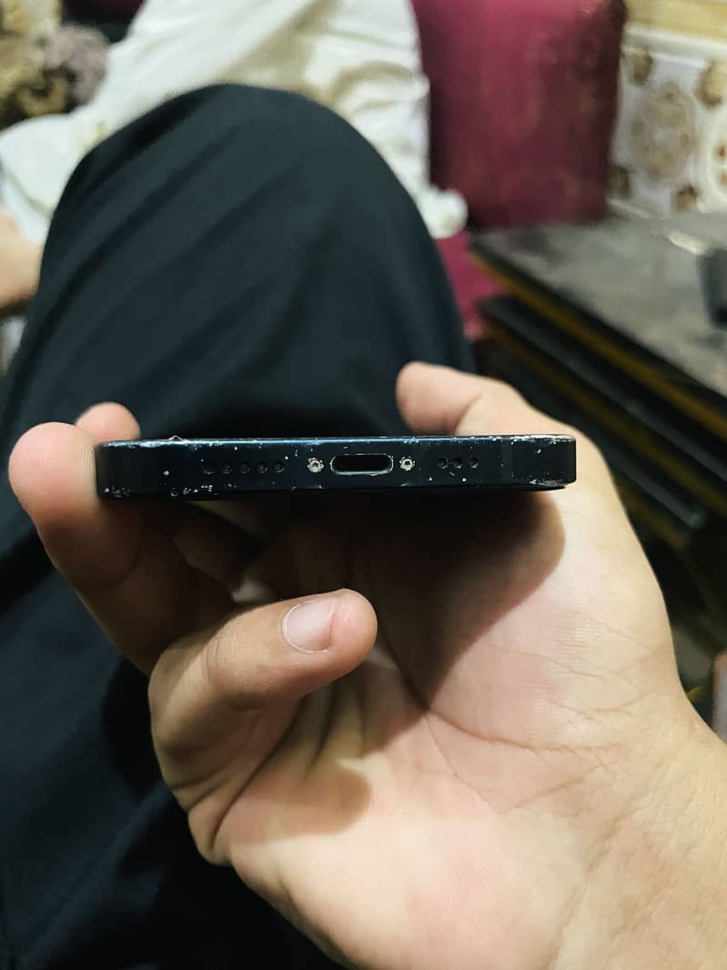 Apple iPhone 12 5