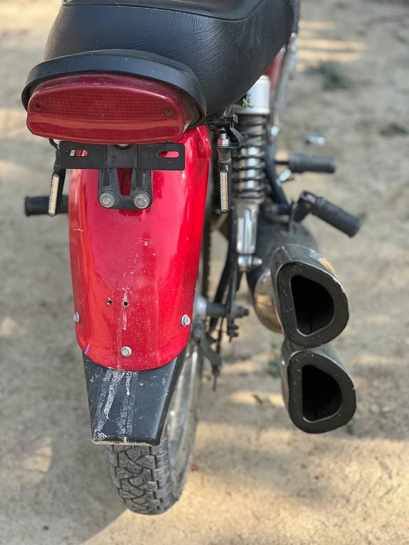 Suzuki GS 150 (2013 Model) - Red Color - Unregistered - Standard Bikes ...