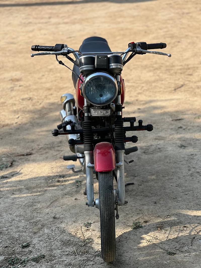 Suzuki GS 150 (2013 Model) - Red Color - Unregistered - Standard Bikes ...