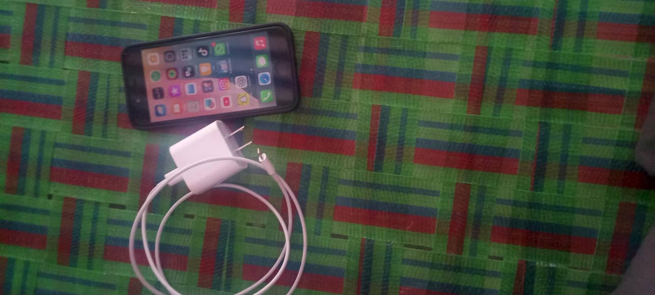 Apple iPhone SE2020 3