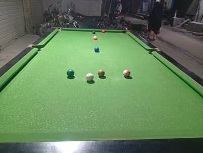 snooker table
