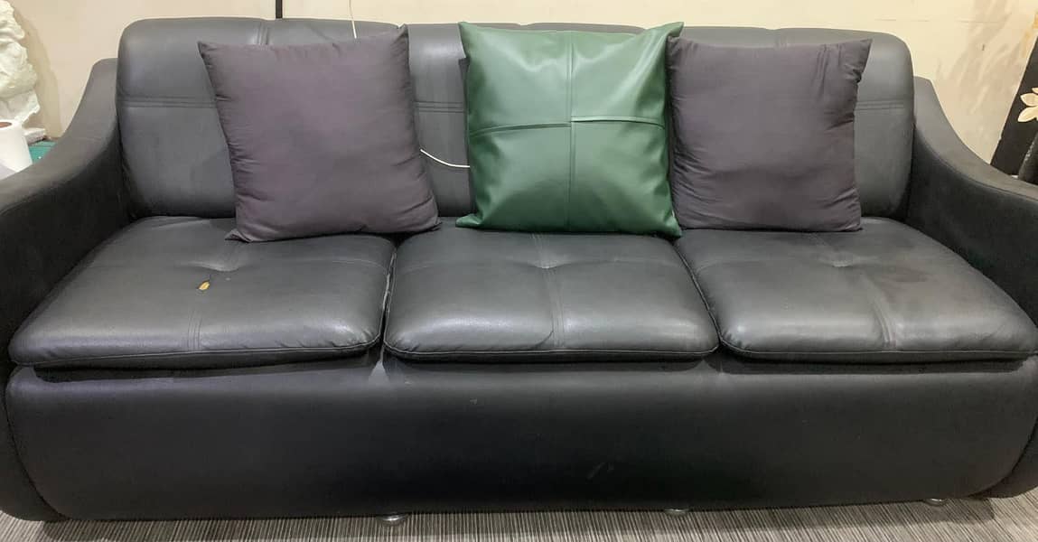 3 seater sofa 0