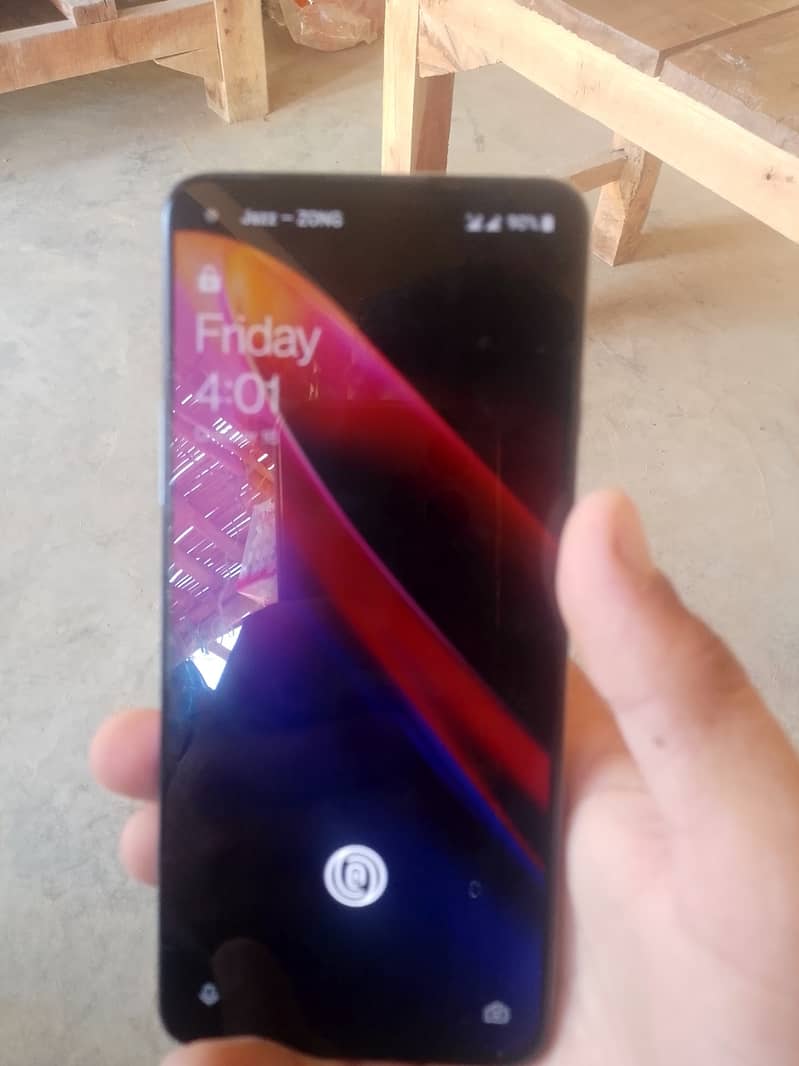 One Plus 9R 1