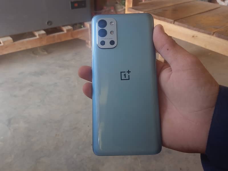 One Plus 9R 4