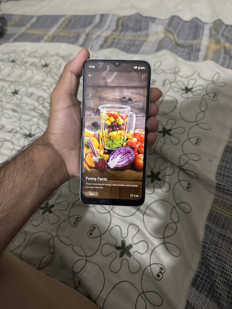 Realme C35 1