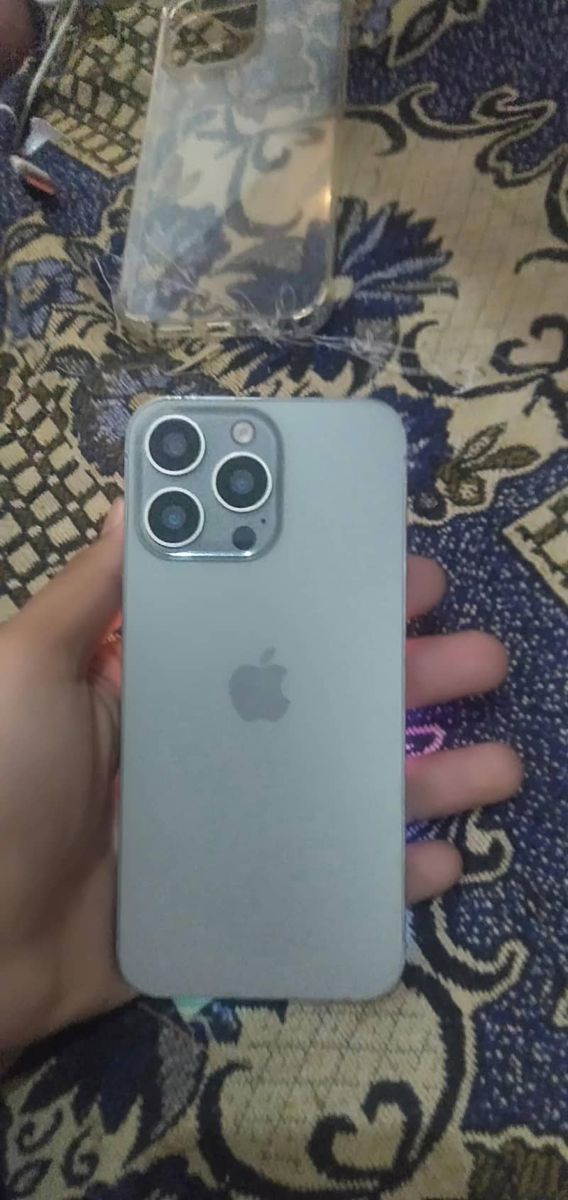 Apple iPhone 15 Pro Max 0