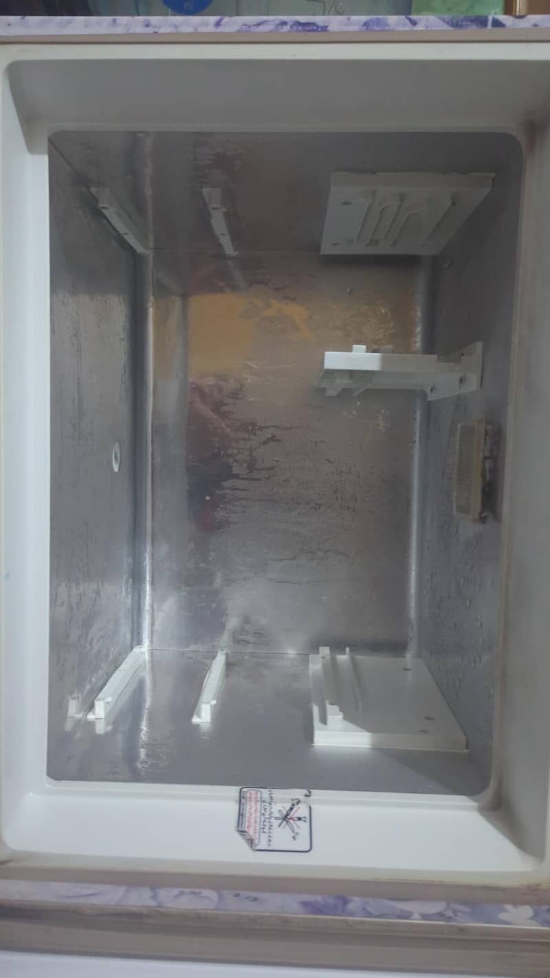Dawlance refrigerator 4