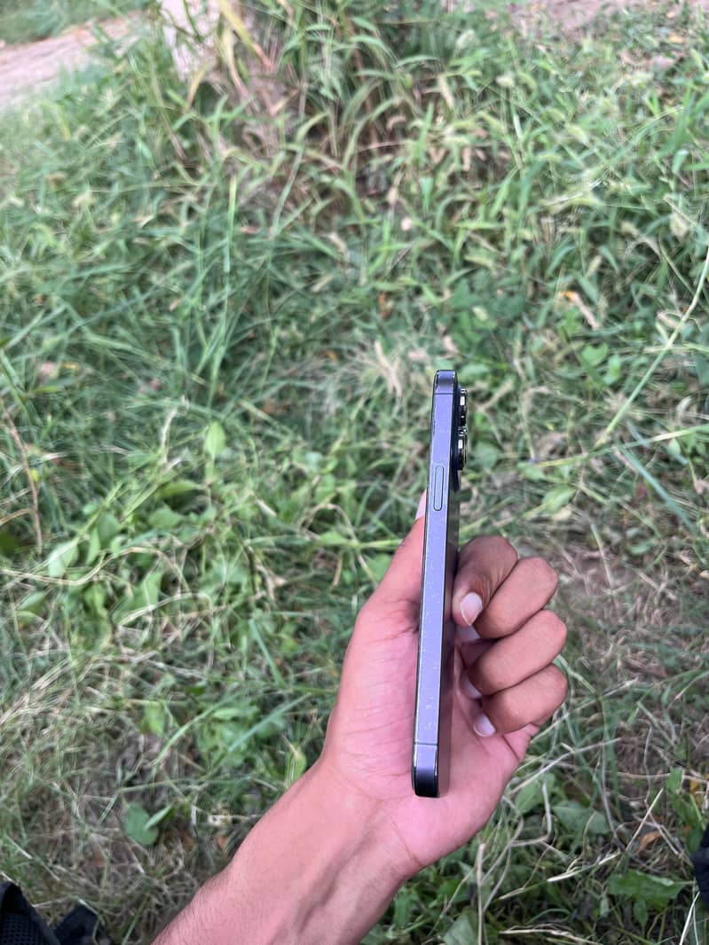Apple iPhone 14 Pro Max 3